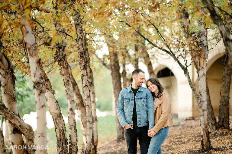 22 engagement photos pnc park(pp w768 h511) - Sarah + Alex | North Side and North Shore Engagement Photos