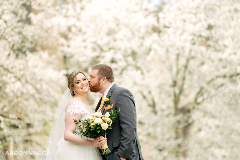 Soldiers and Sailors Wedding(pp w768 h511) - Sneak Peek! Kelli + Ian | Soldiers & Sailors Memorial Hall Wedding Photos