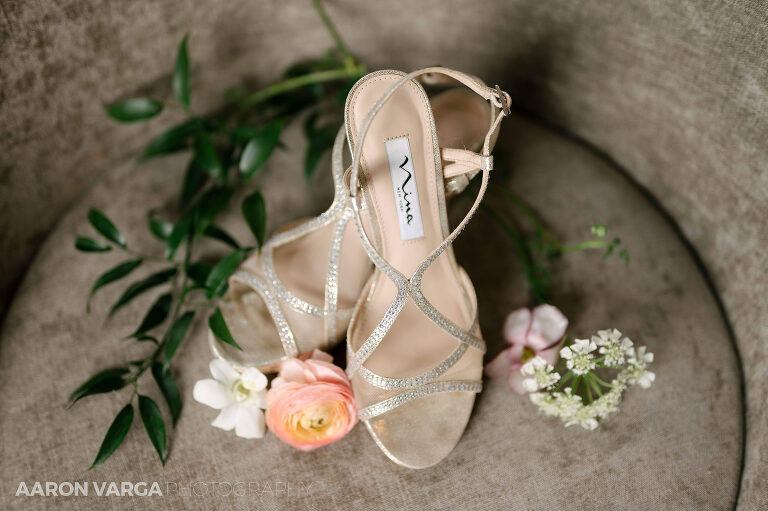 04 renaissance hotel wedding shoes(pp w768 h511) - Katie + Angelo | Renaissance Pittsburgh Hotel Wedding Photos