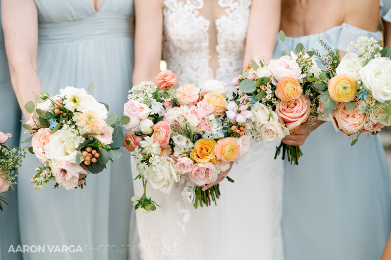 21 renaissance hotel pittsburgh floral bouquets(pp w768 h511) - Katie + Angelo | Renaissance Pittsburgh Hotel Wedding Photos