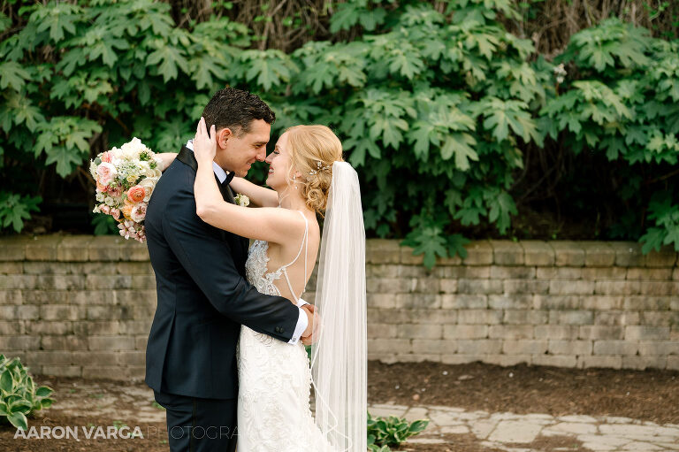24 renaissance hotel wedding downtown ivy wall(pp w768 h511) - Katie + Angelo | Renaissance Pittsburgh Hotel Wedding Photos