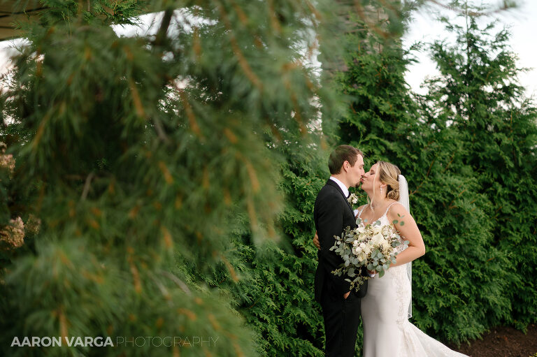 32 club at blackthorne wedding photo(pp w768 h511) - Janell + Kyle | Club At Blackthorne Wedding Photos