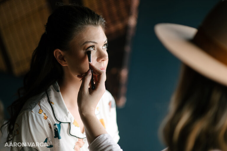 03 hotel indigo bridal prep 1(pp w768 h511) - Sarah + Alex | Phipps Conservatory Wedding Photos