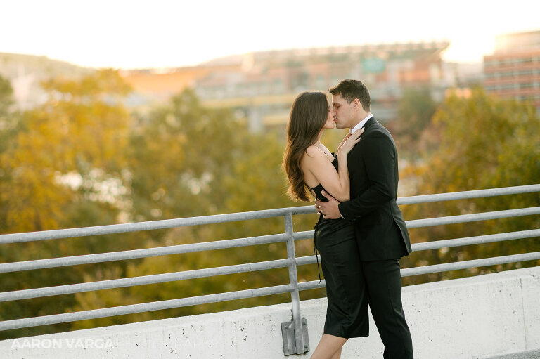 17 downtown pittsburgh city rooftop photos(pp w768 h511) - Meredith + LJ | Downtown Pittsburgh and North Shore Engagement Photos