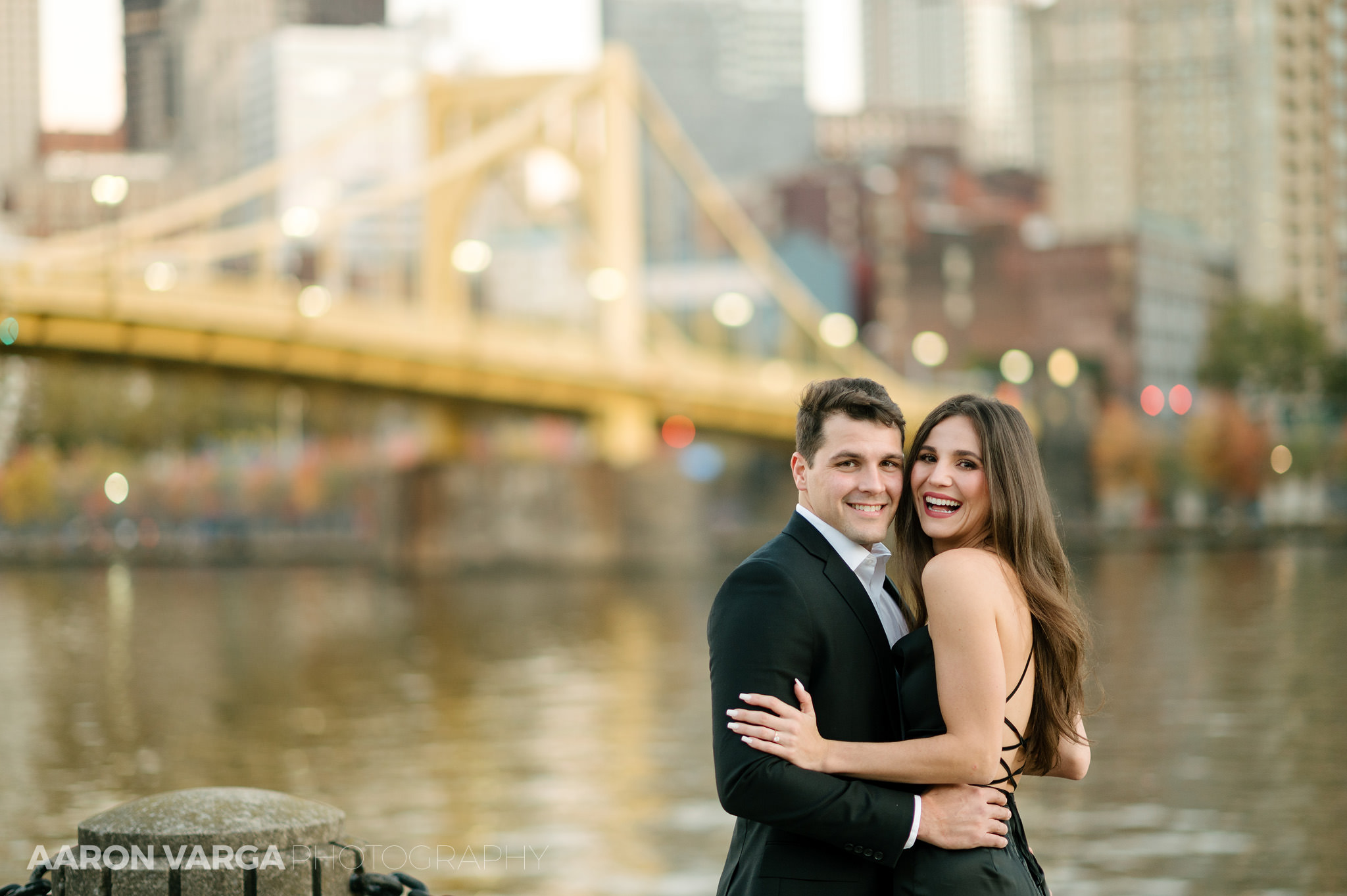 21 engagement session pittsburgh north shore - Meredith + LJ | Downtown Pittsburgh and North Shore Engagement Photos