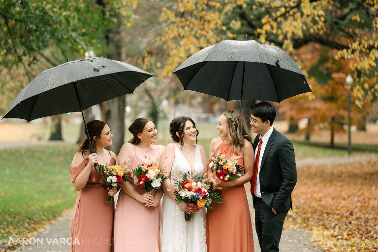 14 rain photos wedding national aviary(pp w768 h511) - Anna + Josh | National Aviary Wedding Photos