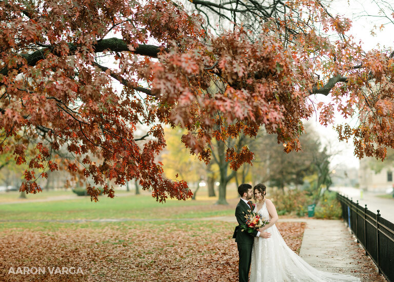 31 brenizer method wedding photos(pp w768 h550) - Anna + Josh | National Aviary Wedding Photos