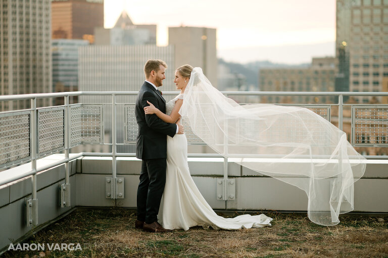 53 energy innovation center rooftop 1(pp w768 h511) - Brenna + Garrett | Energy Innovation Center Wedding Photos