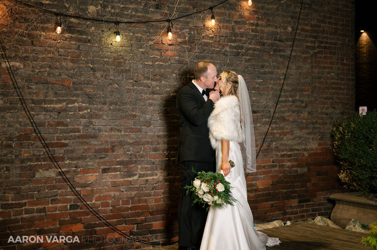 42 downtown pittsburgh wedding photos(pp w768 h511) - Ashley + Jordan | Renaissance Pittsburgh Hotel Wedding Photos