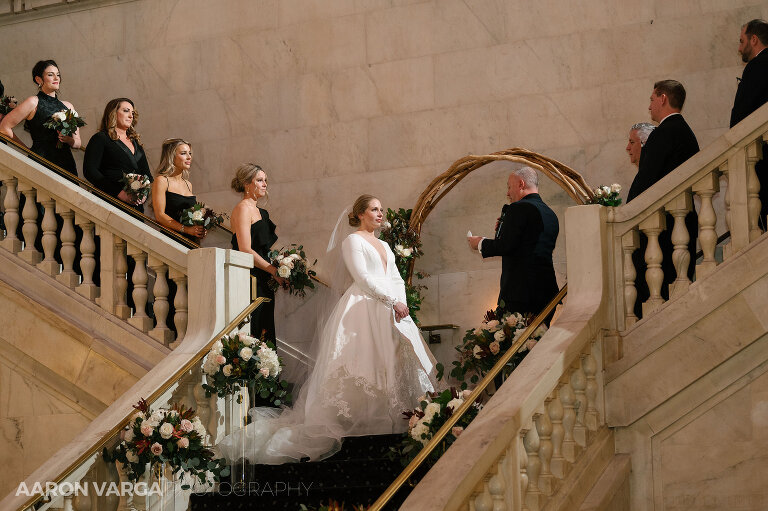 21 Renaissance Hotel Pittsburgh Wedding Photos 1(pp w768 h511) - Stephanie + Ryan | Renaissance Pittsburgh Hotel Wedding Photos