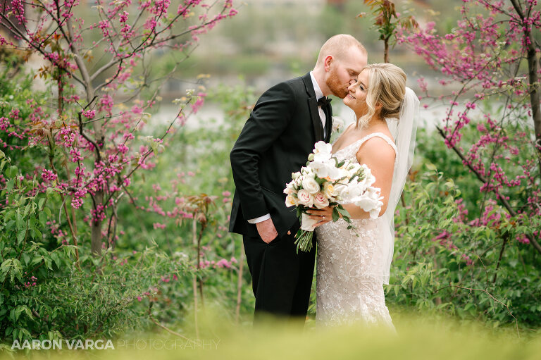 38 Sheraton Station Square Wedding Photos(pp w768 h511) - Shannon + Jim | Sheraton Station Square Wedding Photos