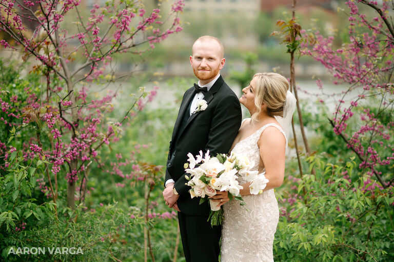 40 Sheraton Station Square Wedding Photos(pp w768 h511) - Shannon + Jim | Sheraton Station Square Wedding Photos